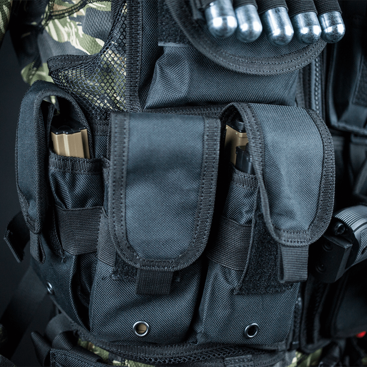 Valken Cross Draw Vest (Adult)- Black